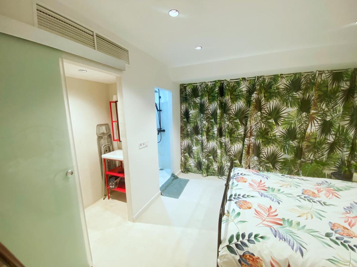 Hug Hotel2022 El Carrer del Canonge Zewnętrze zdjęcie