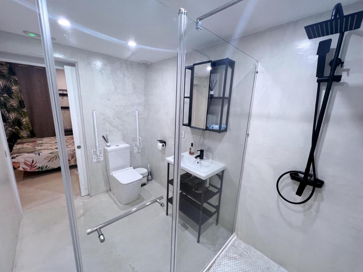 Hug Hotel2022 El Carrer del Canonge Zewnętrze zdjęcie