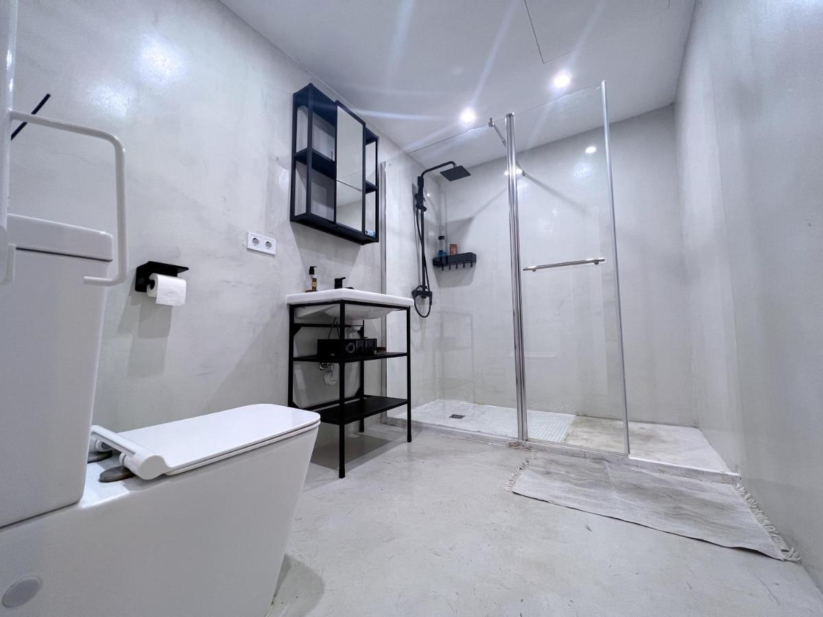 Hug Hotel2022 El Carrer del Canonge Zewnętrze zdjęcie